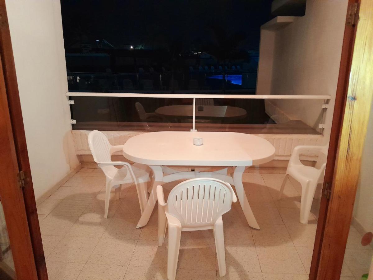 Apartamentos Tamaran San Bartolomé Zewnętrze zdjęcie